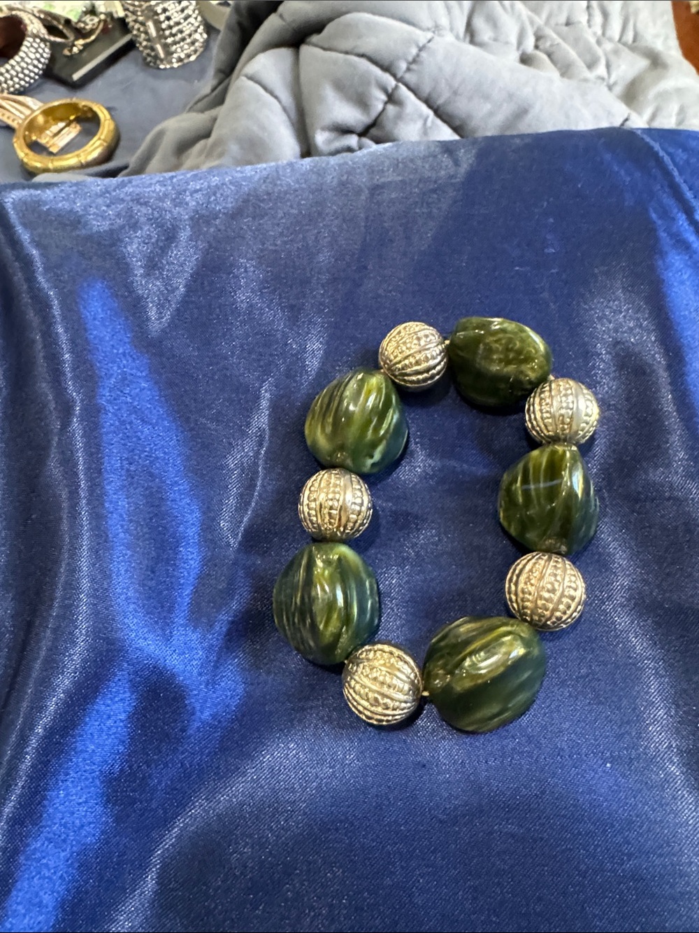 Green Beaded Stretch Bracelet with Silver-Tone Accents